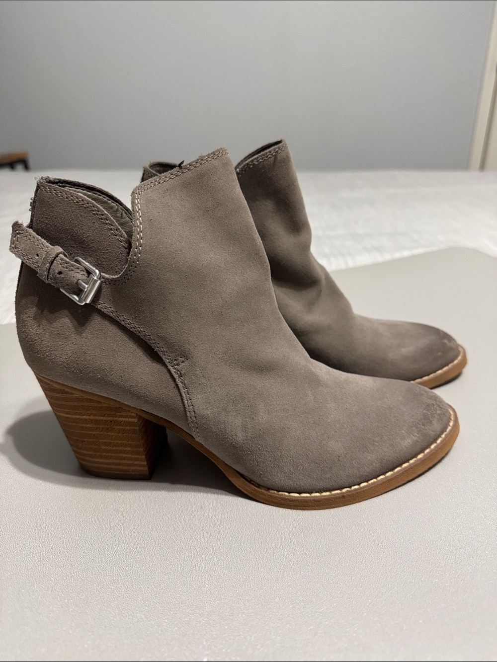 Sam Edelman Miriam Taupe Suede Ankle Boots Buckle Heel Women’s Sz 7
